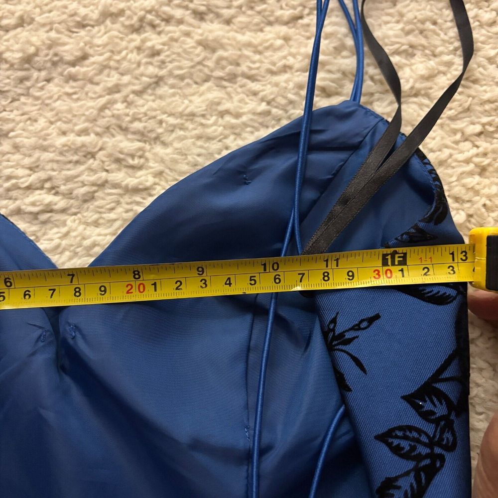 Royal Blue Skater Dress All Over Velvet Flowers Open Back Size 3/4 NEW $109 - Picture 4 of 10